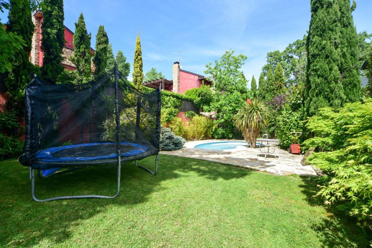 Chalet Navacerrada Piscina Privada Exterior photo